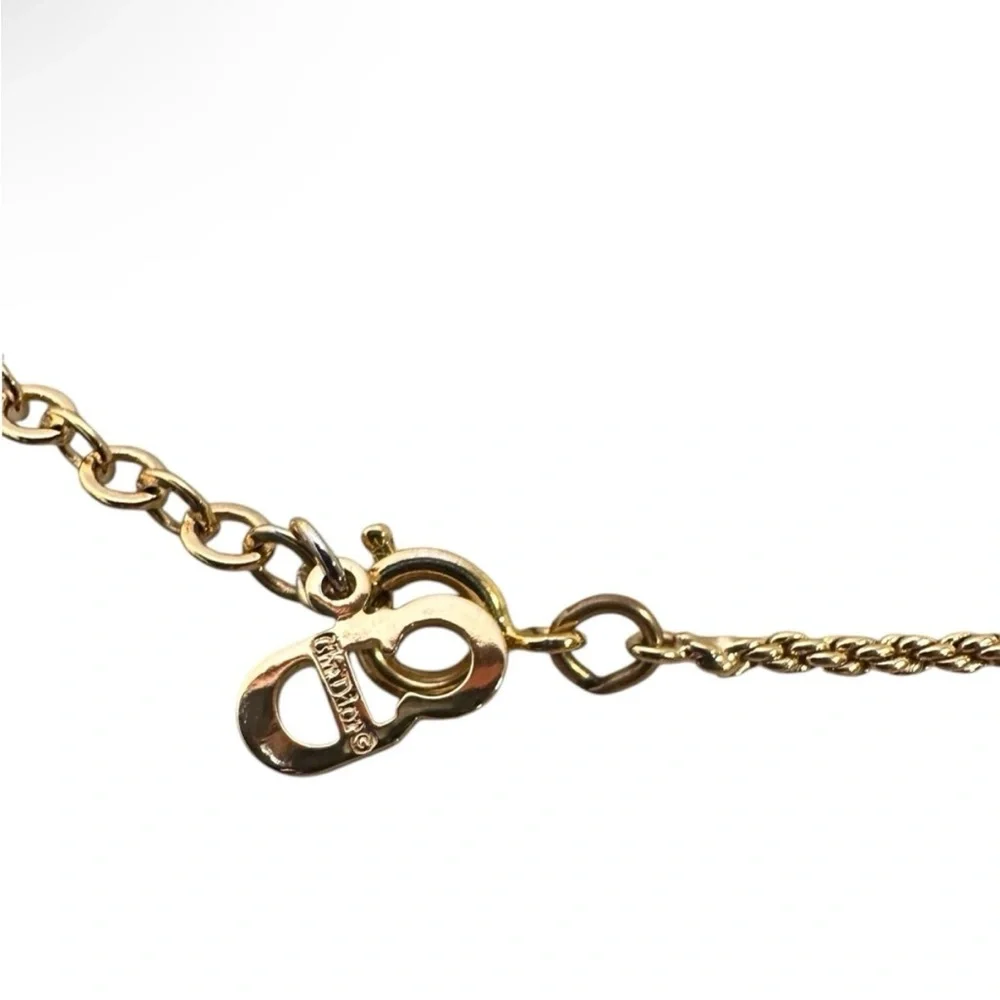 Christian Dior Gold Heart Pendant Necklace 💫 - Picture 3 of 3